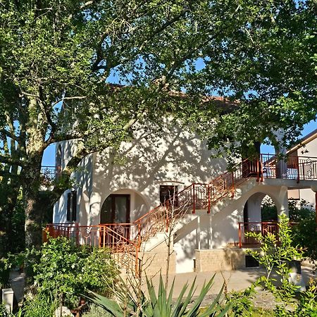 Villa Kucan Porat  Zewnętrze zdjęcie