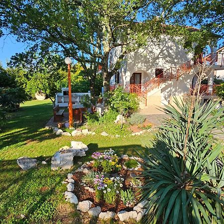 Villa Kucan Porat  Zewnętrze zdjęcie