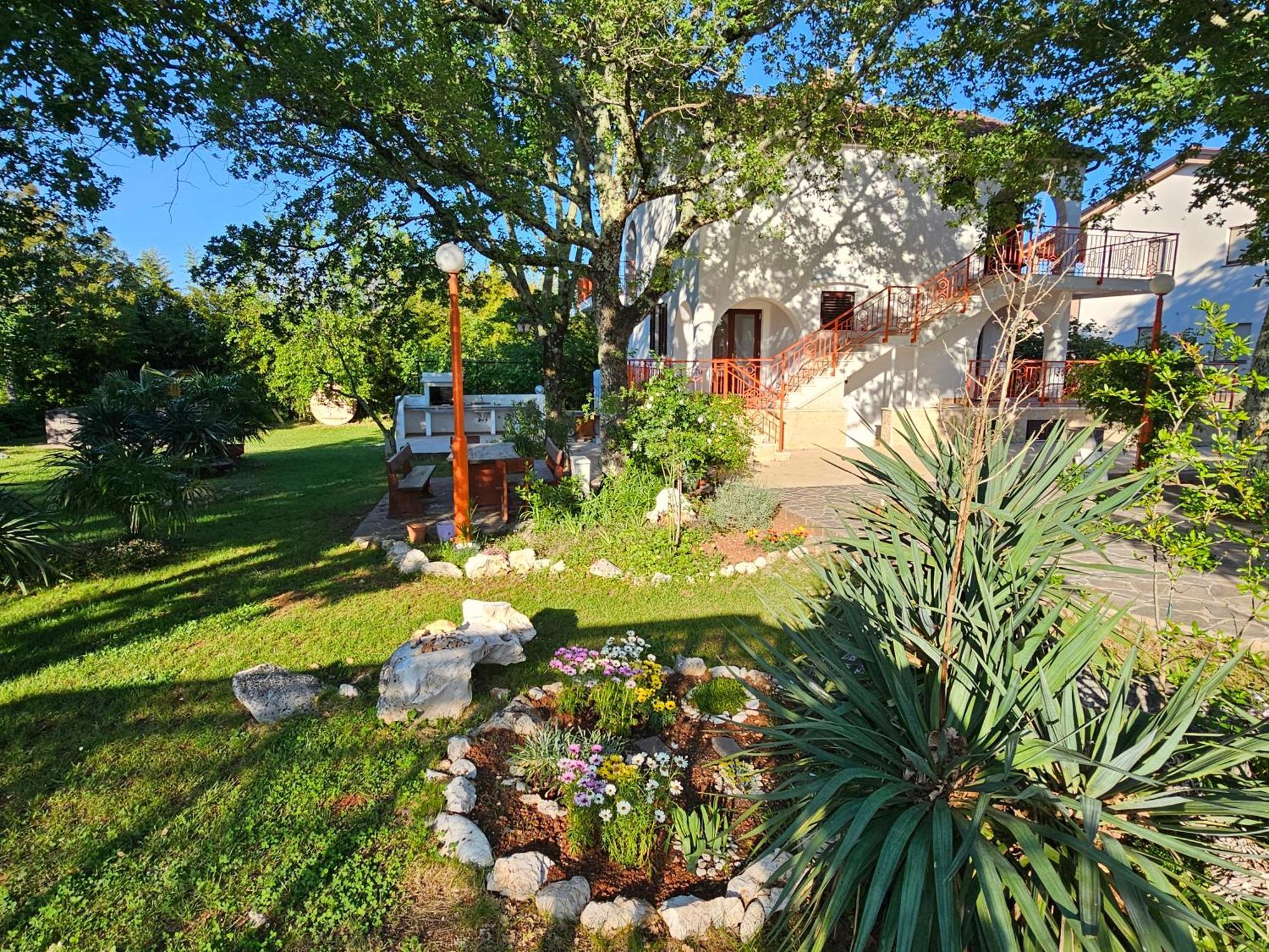 Villa Kucan Porat  Zewnętrze zdjęcie